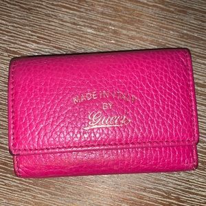 Authentic pink Gucci key holder (used)